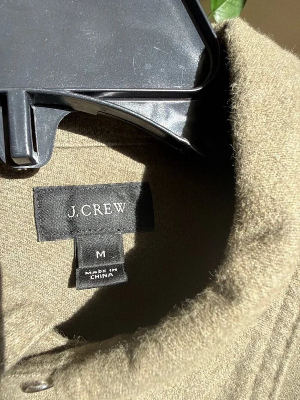 J.Crew Mens Brushed Cotton Button Down Shirt Olive Green Suede Leather Elbow Pat